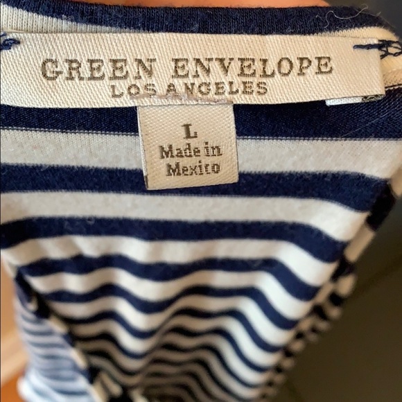 EUC Size Large Stretchy striped blouse C1 - Picture 4 of 5